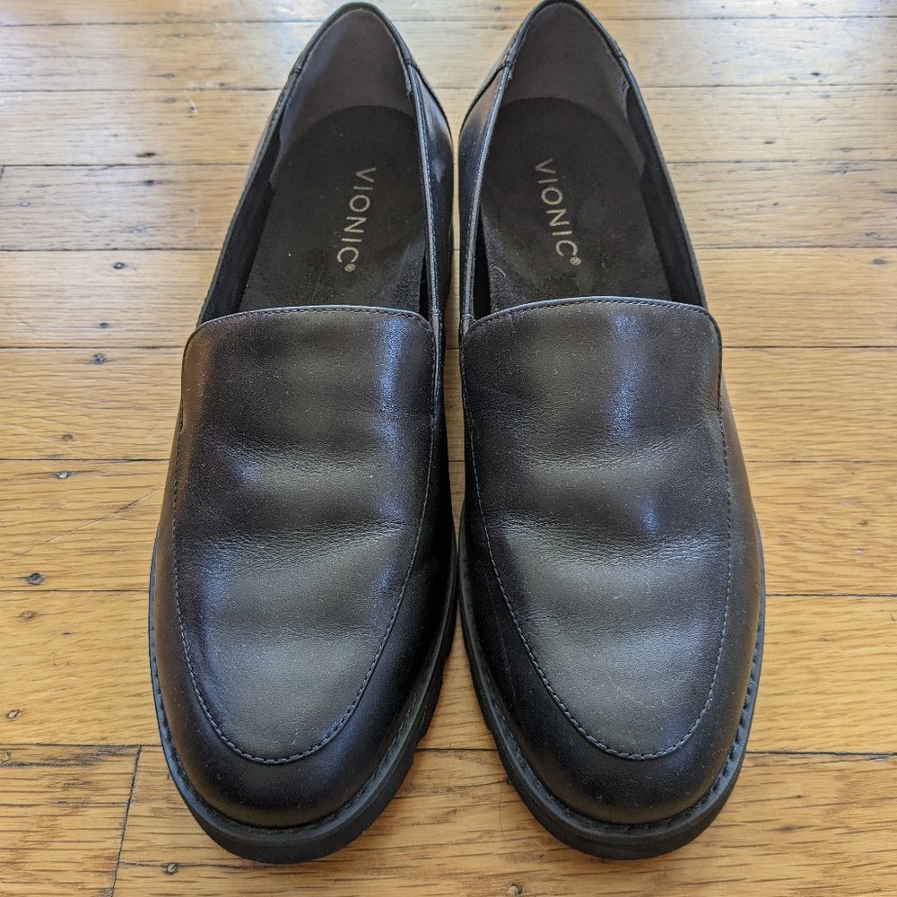 Vionic Kelsey loafers, barely worn